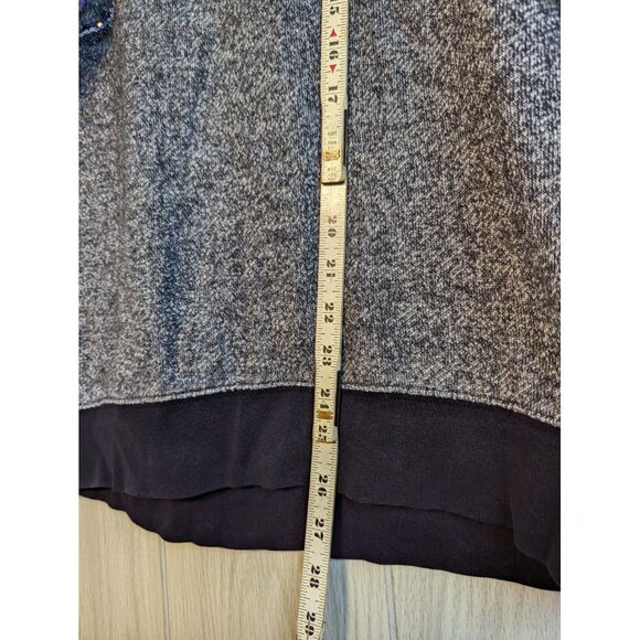 PINK by Victoria's Secret Gray Crewneck  Sequenced Snowflakes Winter XS - Picture 7 of 7